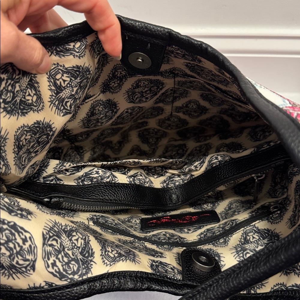 Ed Hardy skull and roses tote shoulder bag purse NWT - Picture 7 of 7